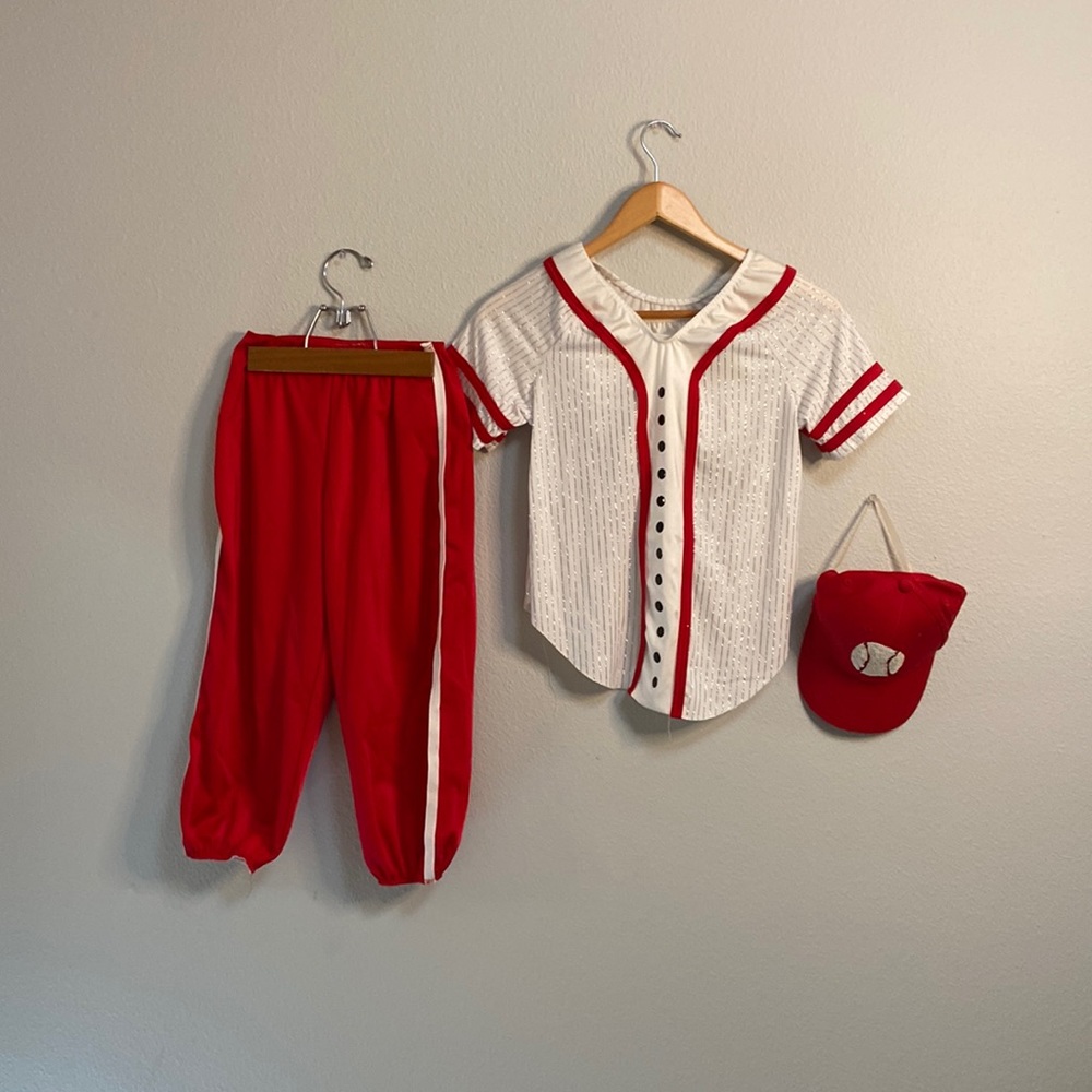 Halloween Basebal costume,jersey, bra, pants and hat, Dansco size LC, red/white